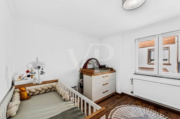 Kinder-/ Bürozimmer