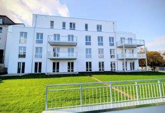 Sonnige Gärten - Oktober 2025