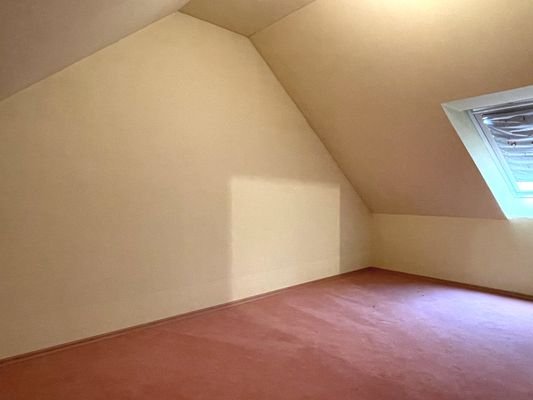 Büro/Ankleidezimmer im Dachgeschoss