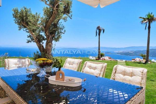 Luxury Houses with Private Beach and Heliport in Bodrum