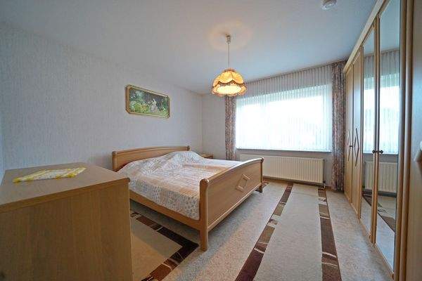 gemütliches Schlafzimmer im Erdgeschoss