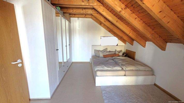 Schlafzimmer / Kinderzimmer