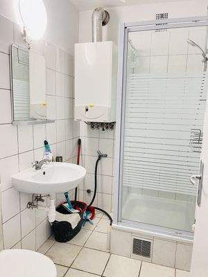 mmexport1764598734448