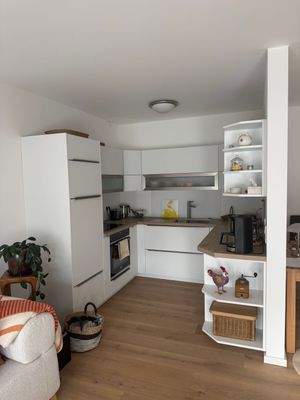 Küche mit Einbauküche