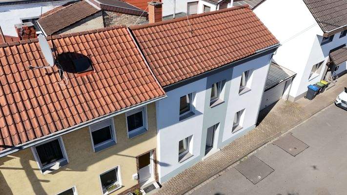 Front mit linker Seite von oben