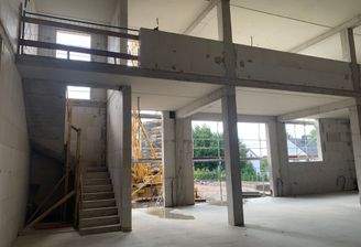 Aufgang Empore große Halle 1.JPG