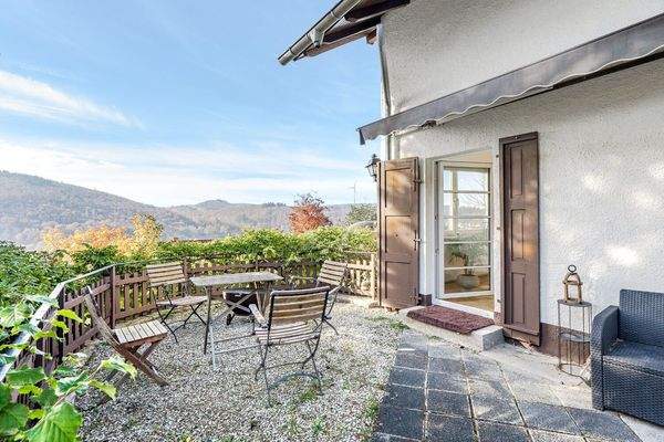 Uneinsehbare Sonnenterrasse mit Fernblick