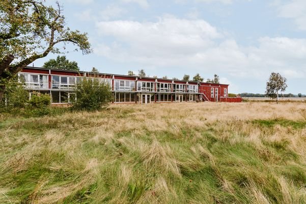 Verkaufshalle Außenansicht