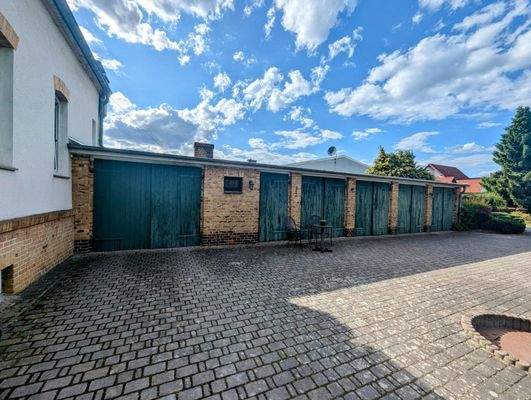 Nebengebäude (Hofseite)