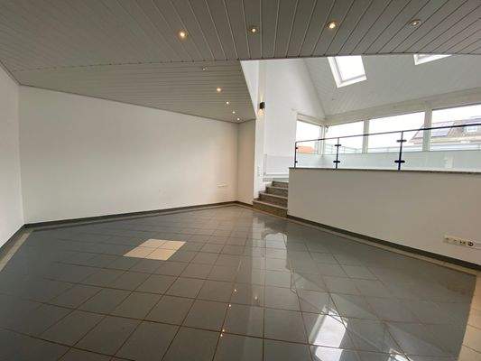 1.OG Wohnzimmer und Wintergarten