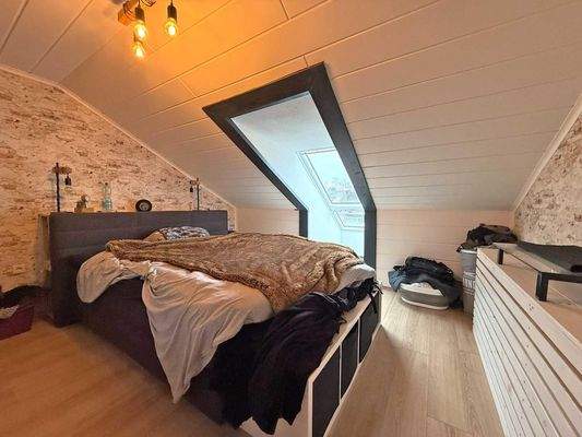 Schlafzimmer DG-Wohnung