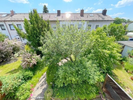 Blick über den Südwest-Garten