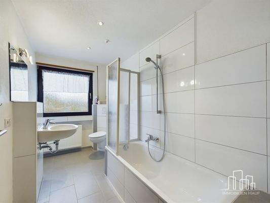 CAM02839G0-PR0200-STILL005