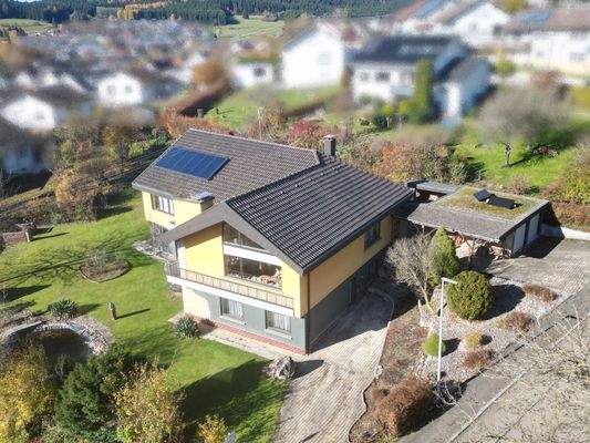 Gebäudeansicht - Drohne