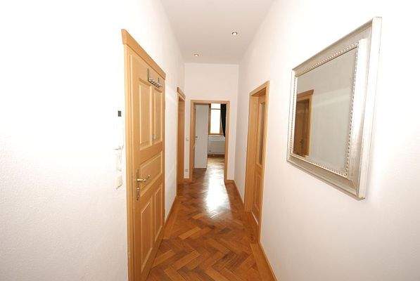 4-Zimmer-Ferienwohnung-AW5-2-020-flur 2.jpg