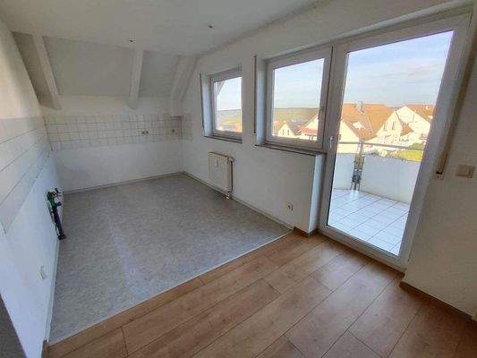 0105 Essbereich, Küche Balkon.jpg