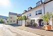 Außenansicht Einfamilienhaus mit Garage