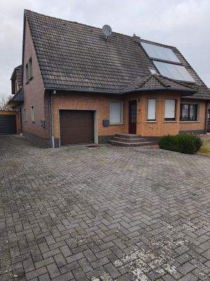 Garage/Eingang Haus 1