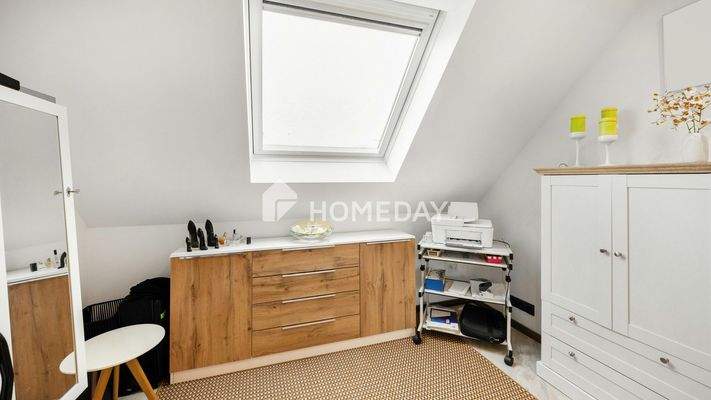 1. OG Schlafzimmer 1