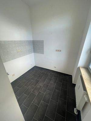 Leere Küche mit Fliesen