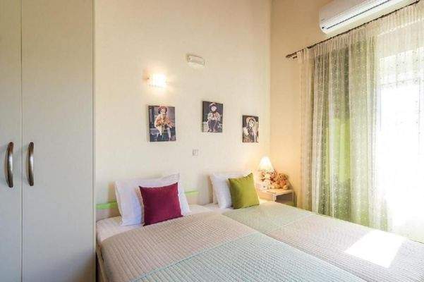 Kreta, Agia Marina: Luxuriöse Steinvilla mit Meer- und Sonnenuntergangsblick zu verkaufen