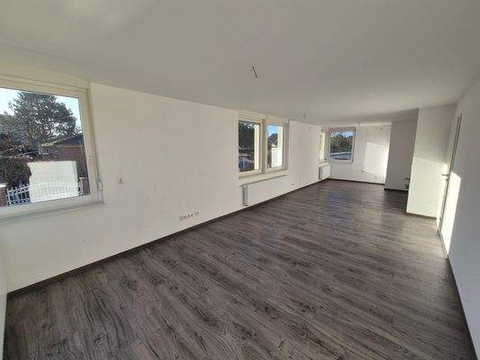 EG: Wohnen und Essen