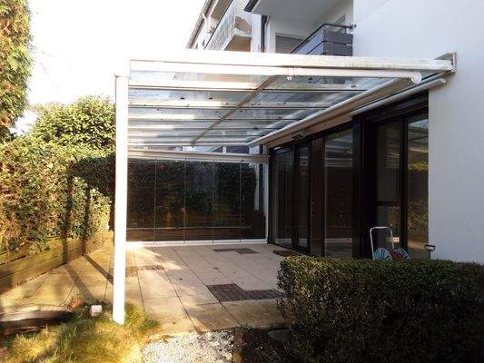 überdachte Terrasse