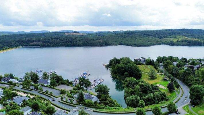 Drohnenaufnahme vom Sorpesee