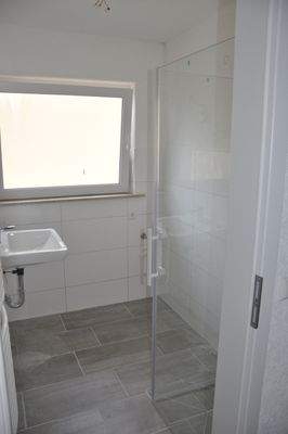 Badezimmer mit Dusche