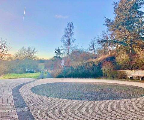 Wanderweg am Ende d. Sackgasse