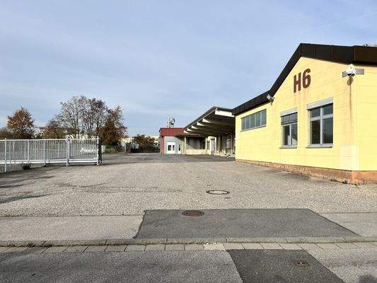 befestigte Freifläche