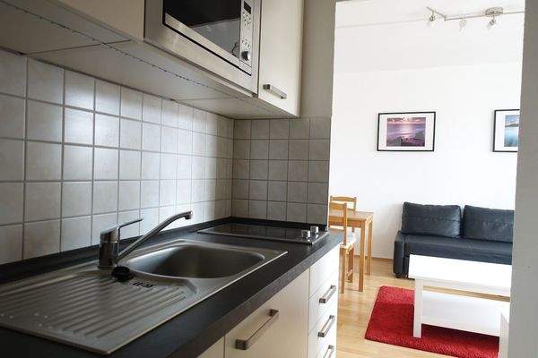 Küche mit moderner Einbauküche