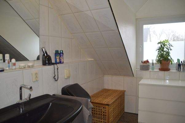 Badezimmer im Obergeschoss