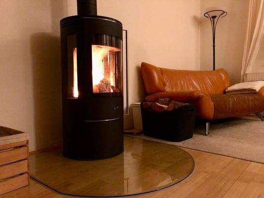 Kaminofen im Wohnzimmer.jpg