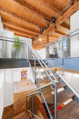 Treppe zwischen EG und Hocharterre