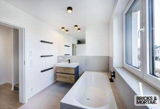 1.OG-Tageslicht Wanne-quer