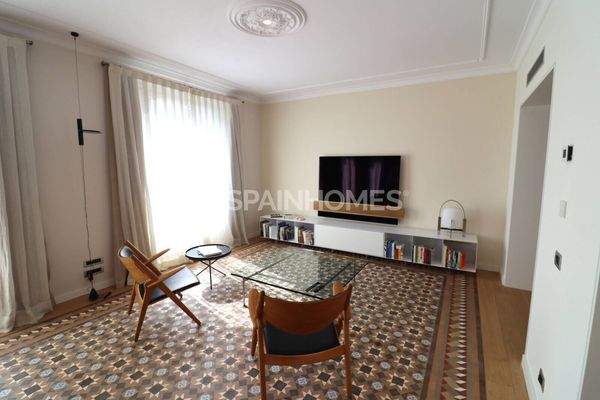 Apartments in a Renovated Building Near the Sea in Barcelona