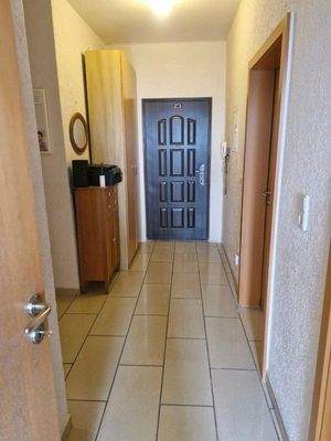 Blick zur Wohnungeingangstür 