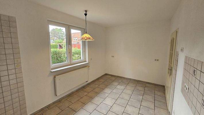 10,9 m² Küche mit West-Fenster