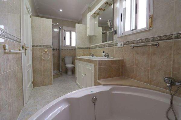 re-sale-detached-villa-algorfa-lomas-de-la-juliana