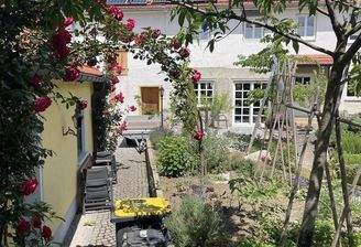 Detail-Garten-Haus-Remise