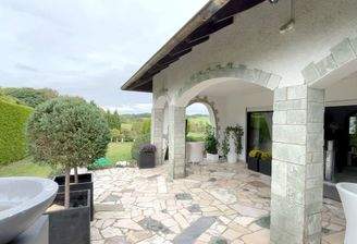 Terrasse mit Gartenblick.jpg