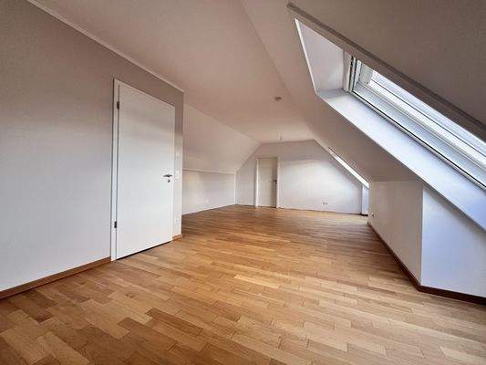 Studio mit Ankleide 2