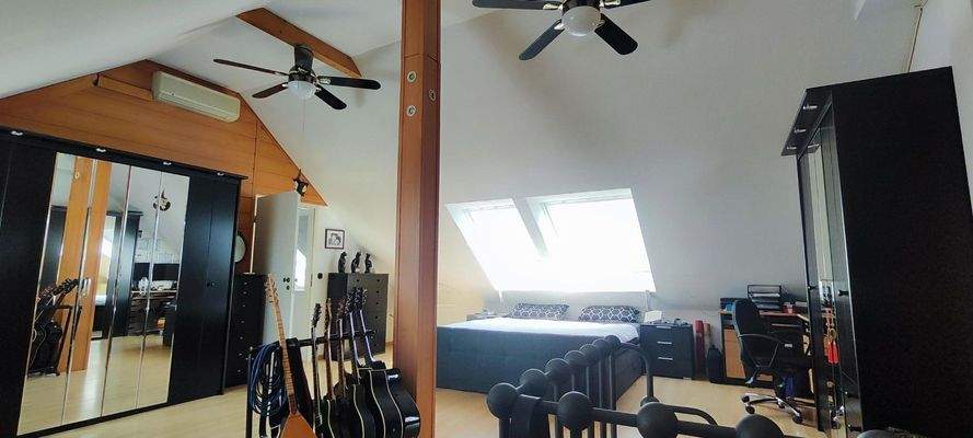 2 Arbeitsplätze eingerichtet