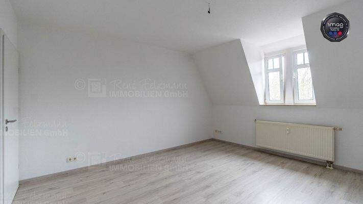 RF-1362 Zweizimmerwohnung PlauenSchlafen