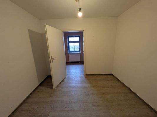 Durchgangszimmer zum Schlafraum 1