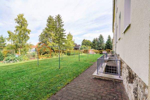 Garten mit Wäscheleine