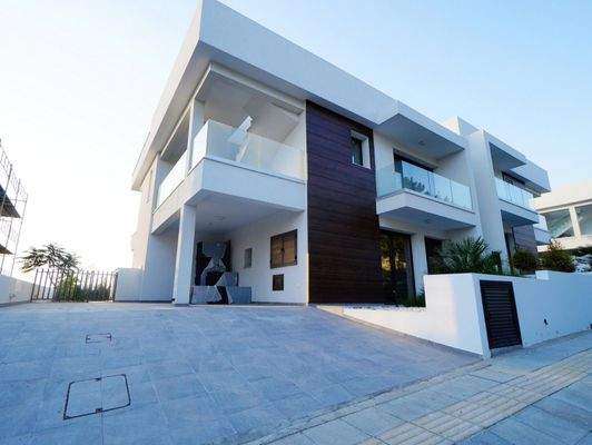 742315-detached-villa-for-sale-in-pyla_orig.jpg