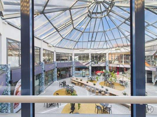 CAM05560G0-PR0015-STILL012