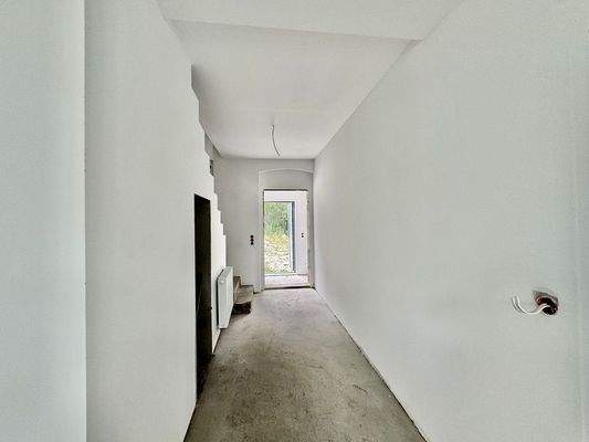 53AEB19C-F9DC-4CA4-B17A-177EBE673944_1_105_c